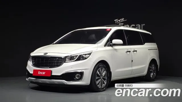Kia Canival 2016 — photo 1