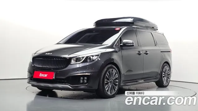 Kia Canival 2018 — photo 1