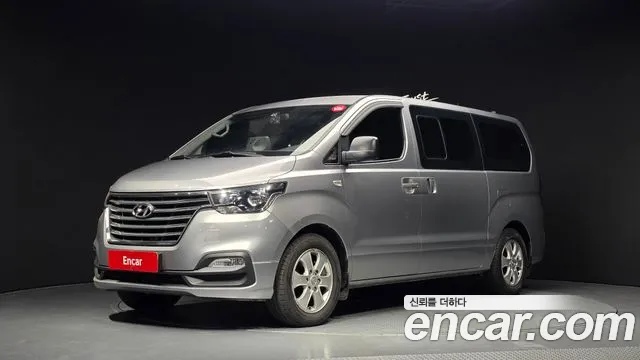 Hyundai Starex 2019 — photo 1