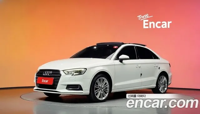 Audi A3 2018 — photo 1