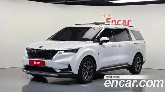 Kia Canival 2021 — photo 1