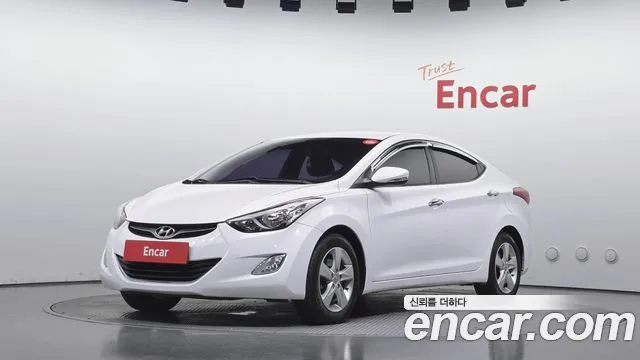 Hyundai AVANTE 2013 — photo 1