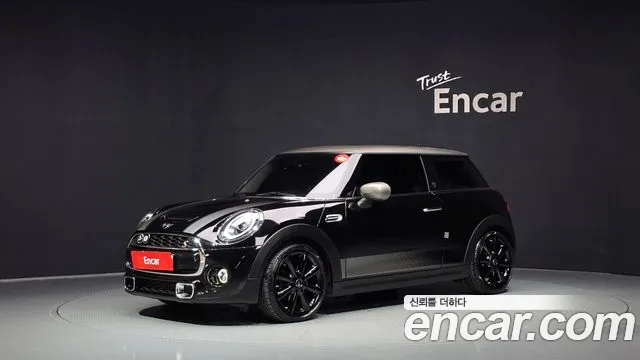 Mini Cooper 2020 — photo 1
