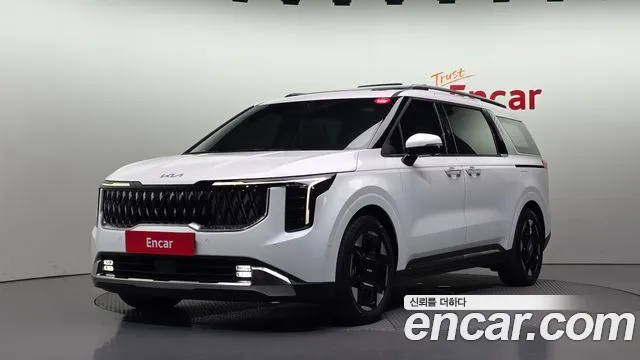 Kia Canival 2025 — photo 1