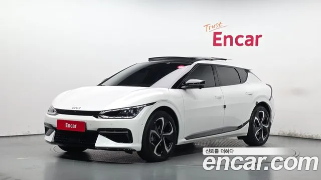 Kia EV6 2023 — photo 1