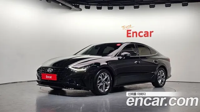 Hyundai Sonata 2022 — photo 1