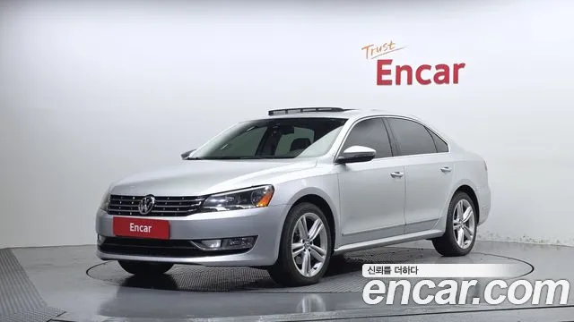 Volkswagen Passat 2013 — photo 1