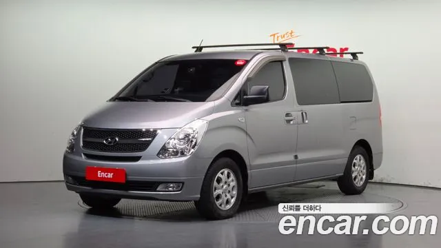 Hyundai Starex 2015 — photo 1