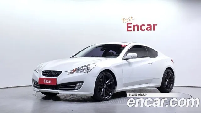 Hyundai Genesis 2011 — photo 1