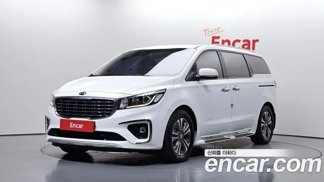 Kia Canival 2019 — photo 1