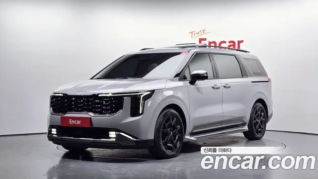Kia Canival 2025 — photo 1