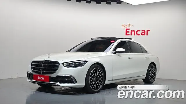 Mercedes-Benz S-Class 2022 — photo 1