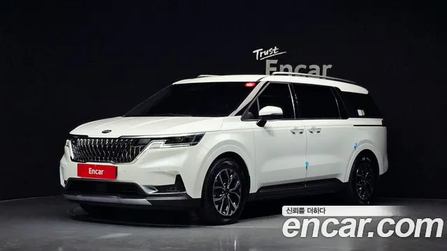 Kia Canival 2021 — photo 1