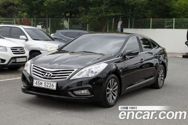 Hyundai Grandeur 2012 — photo 1