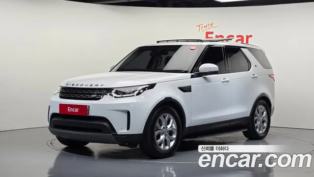 Land Rover Discovery 2018 — photo 1