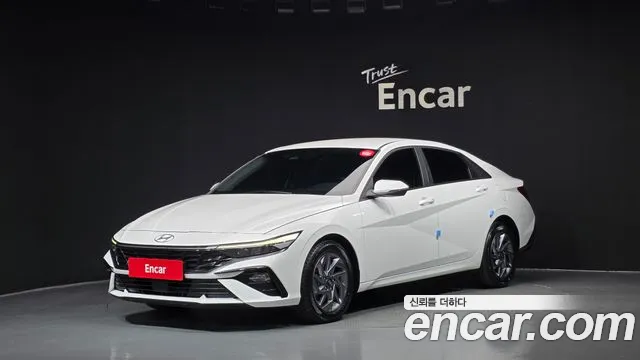 Hyundai AVANTE 2024 — photo 1