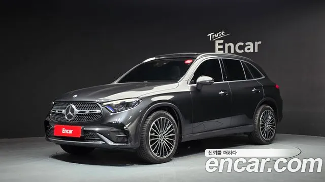 Mercedes-Benz GLC-Class 2026 — photo 1