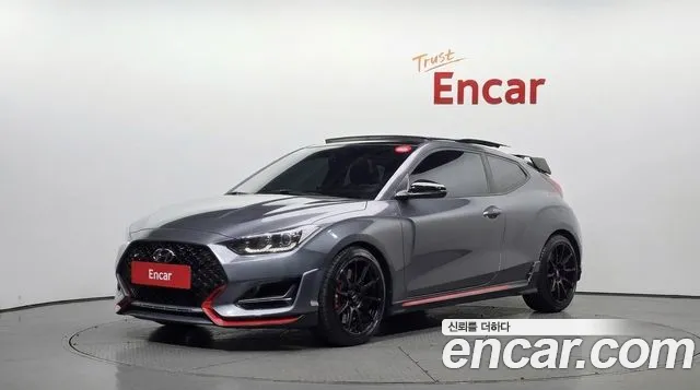 Hyundai Veloster 2019 — photo 1