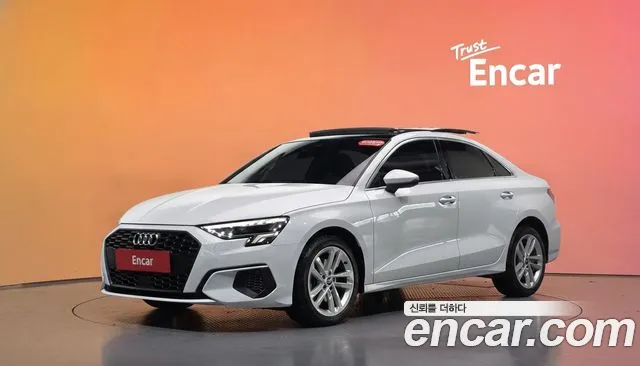 Audi A3 2023 — photo 1
