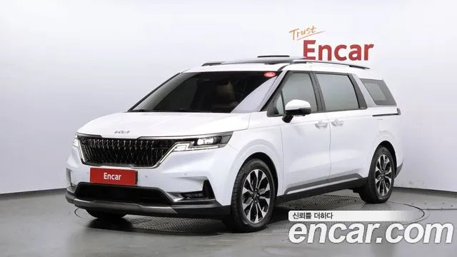 Kia Canival 2023 — photo 1