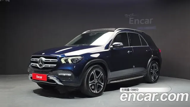 Mercedes-Benz GLE-Class 2021 — photo 1