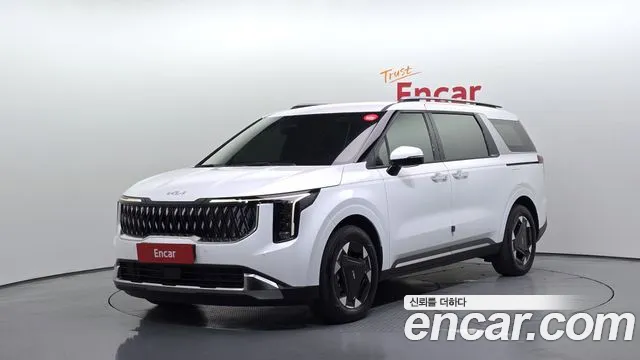 Kia Canival 2025 — photo 1