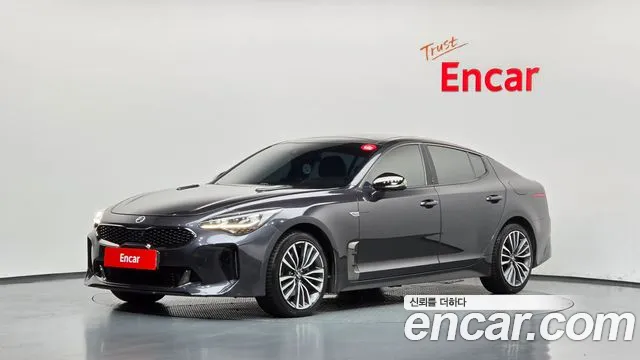 Kia Stinger 2018 — photo 1
