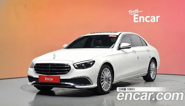 Mercedes-Benz E-Class 2021 — photo 1