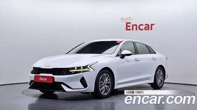 Kia K5 2023 — photo 1