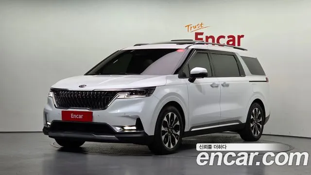 Kia Canival 2021 — photo 1