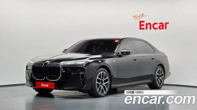 BMW 7-Series 2025 — photo 1
