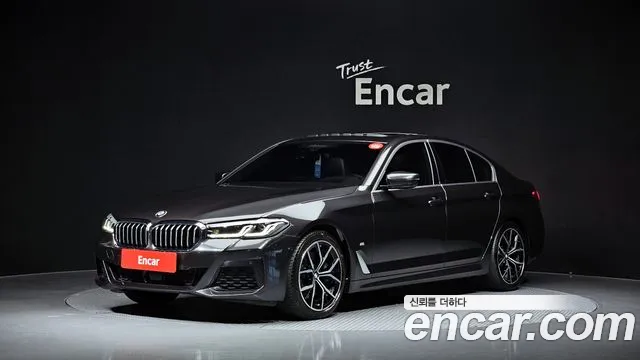 BMW 5-Series 2021 — photo 1