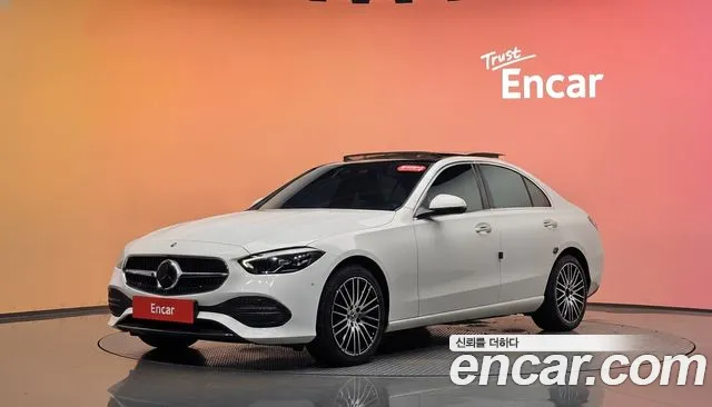 Mercedes-Benz C-Class 2023 — photo 1