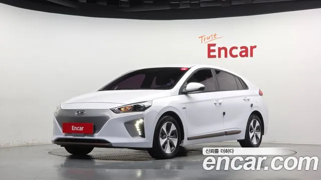 Hyundai Ioniq 2018 — photo 1