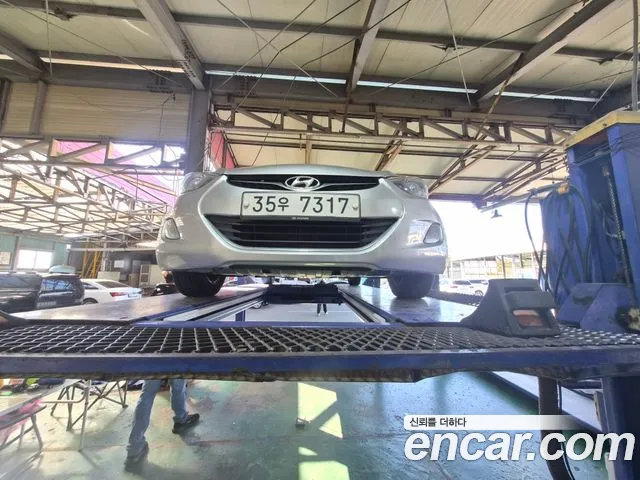 Hyundai AVANTE 2012 — photo 1