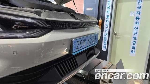 Kia EV6 2023 — photo 1