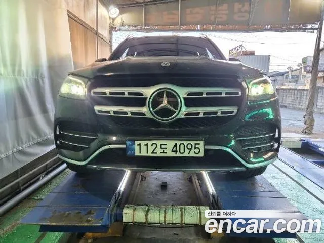 Mercedes-Benz GLS-Class 2023 — photo 1