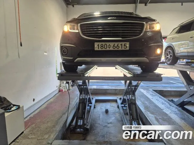 Kia Canival 2017 — photo 1