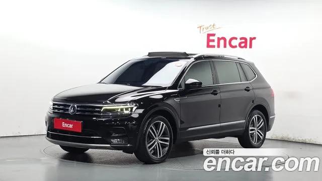 Volkswagen Tiguan 2018 — photo 1