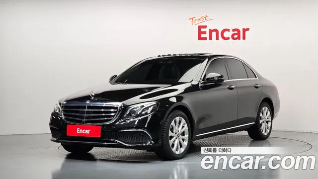 Mercedes-Benz E-Class 2020 — photo 1