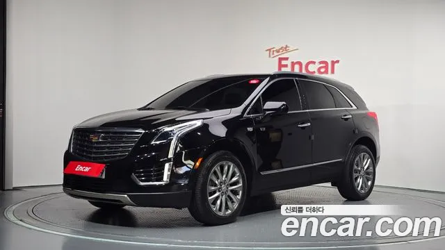 Cadillac XT5 2018 — photo 1