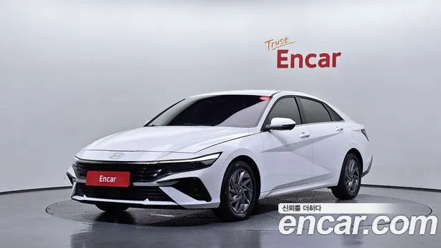 Hyundai AVANTE 2025 — photo 1