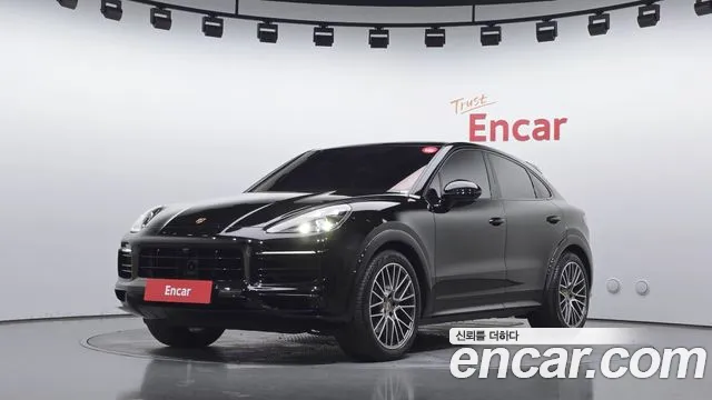 Porsche Cayenne 2023 — photo 1