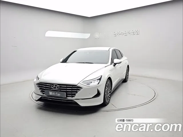 Hyundai Sonata 2022 — photo 1