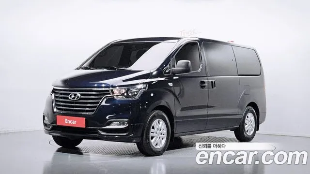 Hyundai Starex 2020 — photo 1
