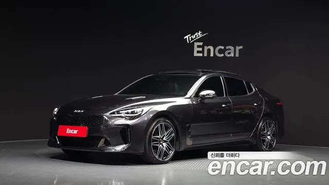 Kia Stinger 2022 — photo 1