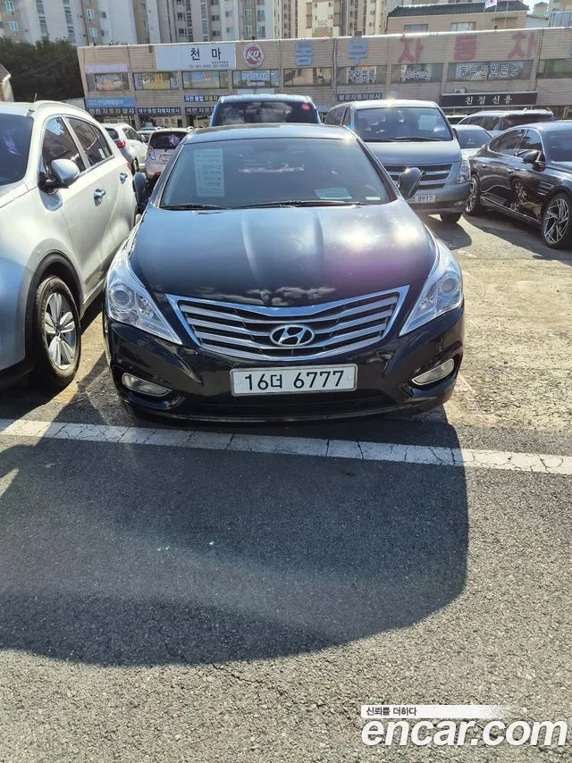 Hyundai Grandeur 2012 — photo 1