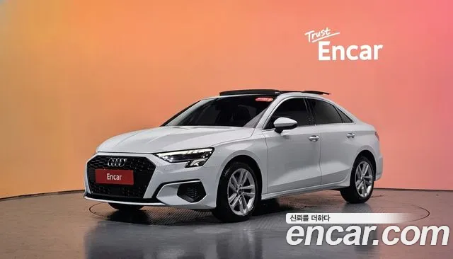 Audi A3 2023 — photo 1