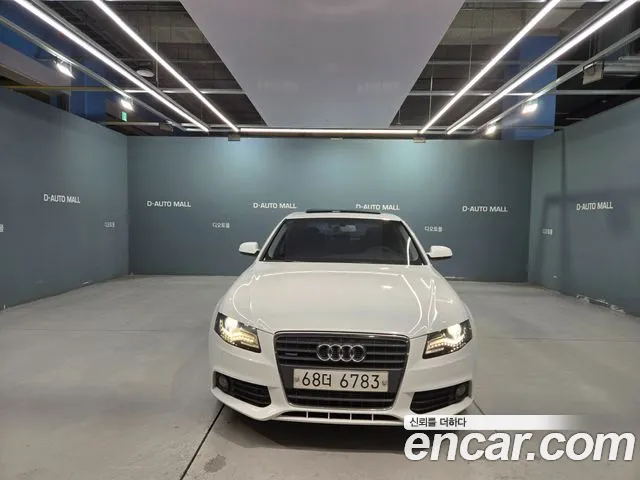 Audi A4 2012 — photo 1