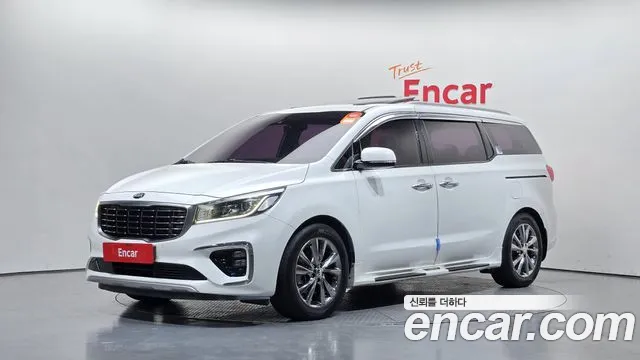 Kia Canival 2019 — photo 1